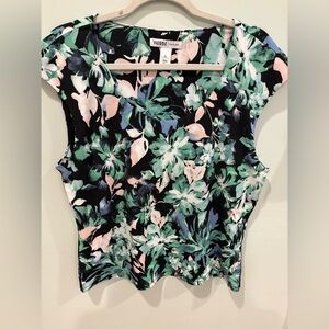 White House Black Market Outlet Floral Top